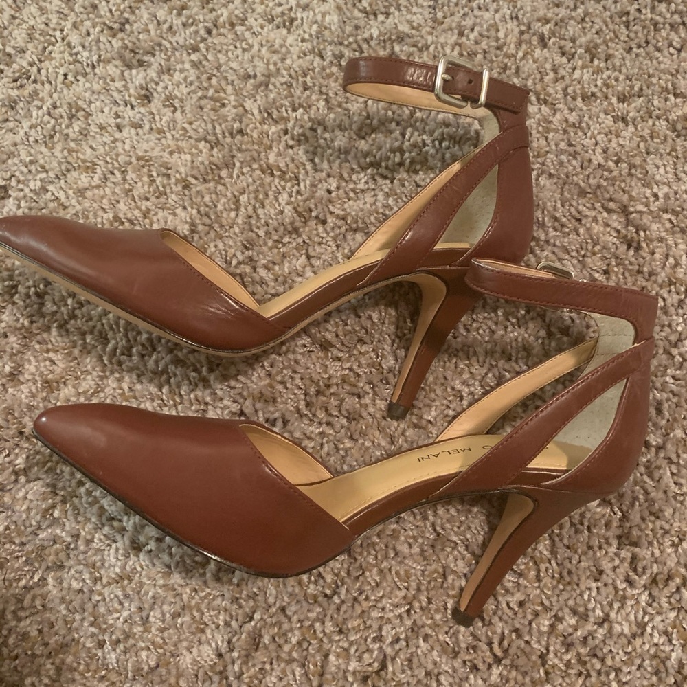Brown heels. Size 8.